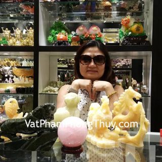 Chị Mỹ - khách hàng mua vòng tay đá quý phong thủy S6780, S6751, S6747, quả cầu thạch anh hồng M181-6257, tượng khỉ đá cẩm thạch K888M, và mã thượng phong hầu AHM126