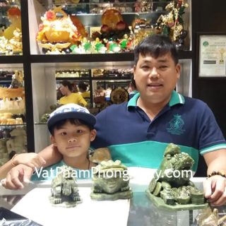 Anh Thảo - khách hàng mua tượng long quy lam ngọc xanh GM028, GM180, thiềm thừ lam ngọc GM023 và mặt ve đá mắt mèo S6862