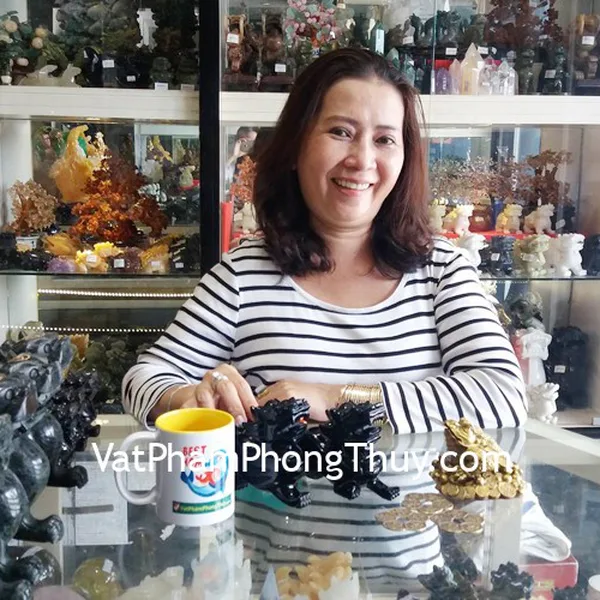 Chị Hồng - khách hàng mua Cặp tỳ hưu thạch anh đen GM008, Thiềm thừ đồng D213, Tiền hoa mai liền CC1139