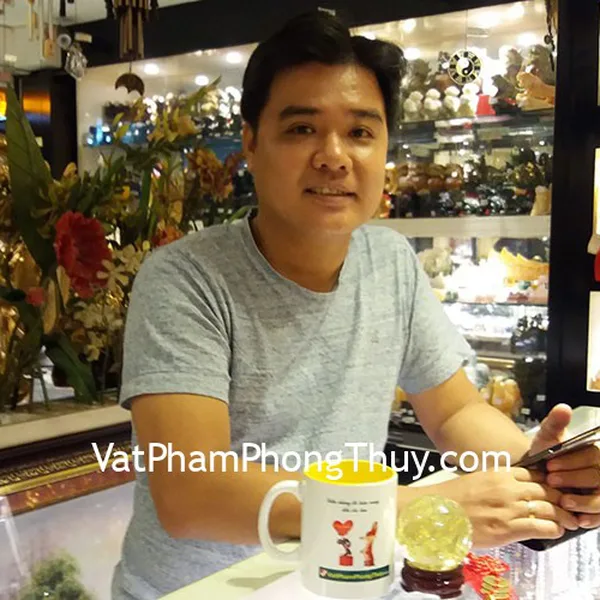 Anh Triều - khách hàng mua quả cầu thạch anh vàng đặc biệt GM150