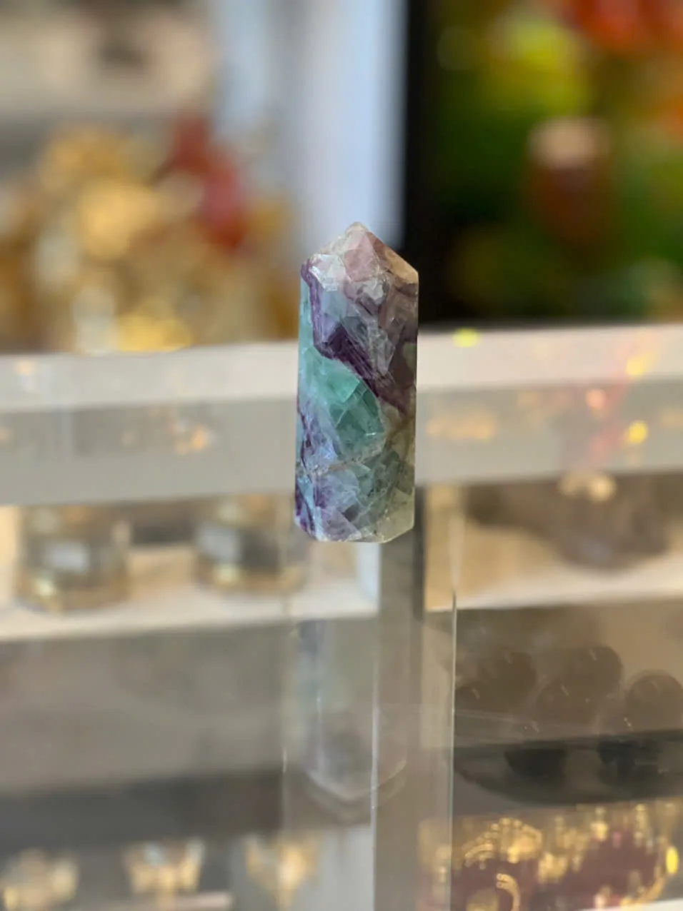 Trụ đá dạ quang xanh H052-4-892