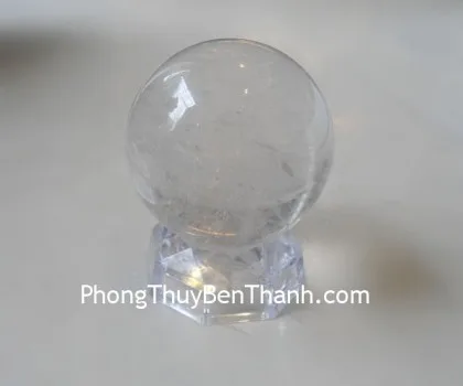 Quả cầu đá thạch anh vàng non(797g) M191-S2-1359